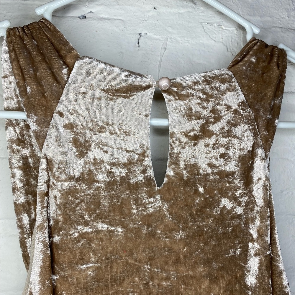 🆕 Porridge Clothing Jessie Velvet Halter Top - Picture 8 of 9
